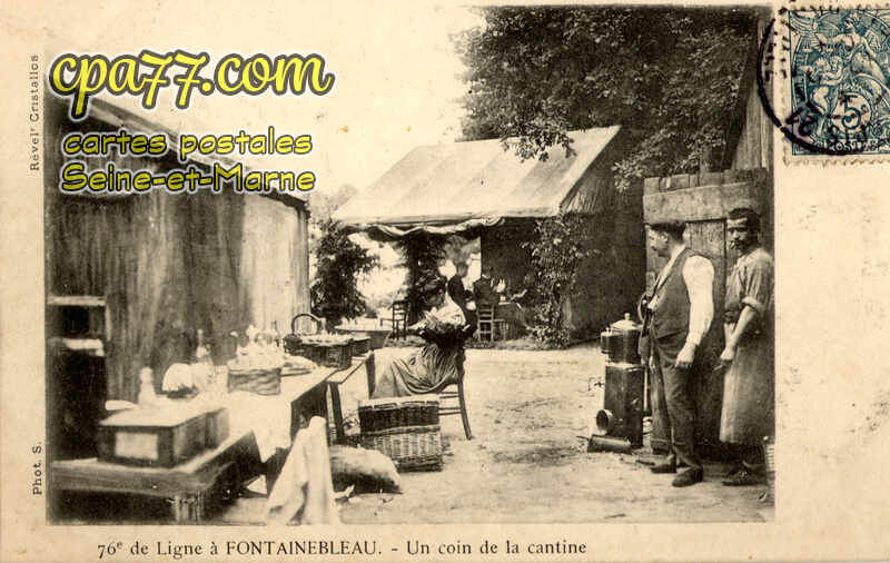 Fontainebleau (Seine-et-Marne) - Un coin de la Cantine