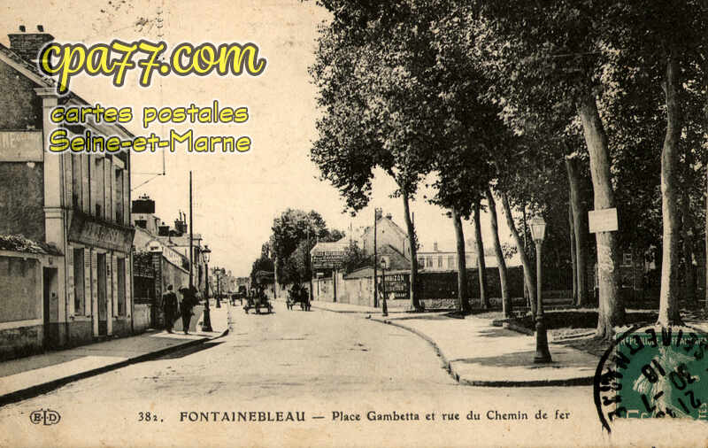 Fontainebleau (Seine-et-Marne) - Place Gambetta et rue du Chemin de fer