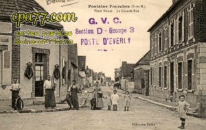 Fontaine Fourches (Seine-et-Marne) - Place Nonat – La Grande-Rue