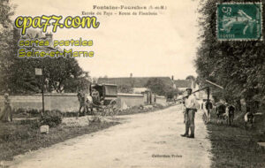 Fontaine Fourches (Seine-et-Marne) - Entrée du Pays – Route de Flamboin