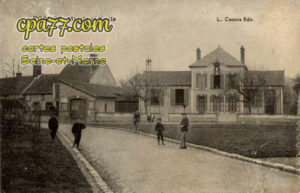 Forges (Seine-et-Marne) - Mairie et Ecole