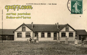 Gastins (Seine-et-Marne) - Les Ecoles