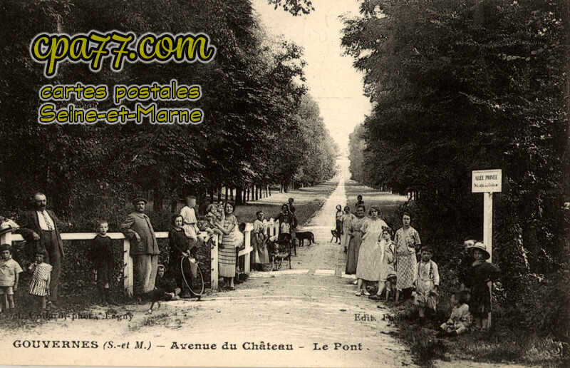 Gouvernes (Seine-et-Marne) - Avenue du Château – Le Pont