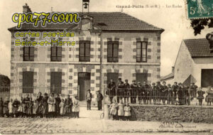 Grandpuits Bailly Carrois (Seine-et-Marne) - Les Ecoles