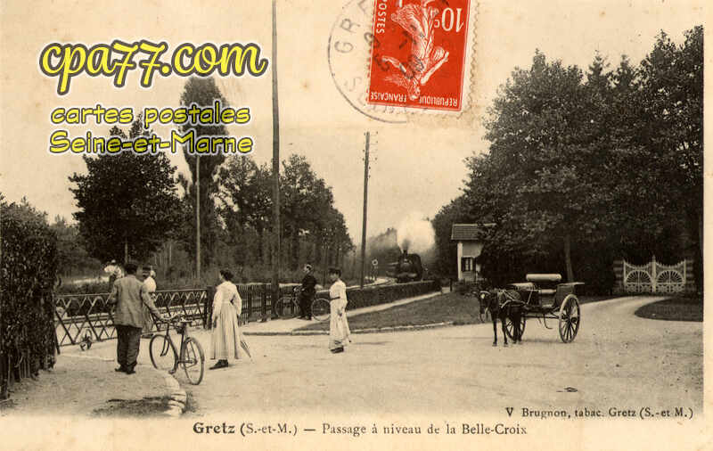 Gretz Armainvilliers (Seine-et-Marne) - Passage à niveau de la Belle-Croix