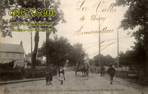 Gretz Armainvilliers (Seine-et-Marne) - Passage à niveau sur la Route de Chevry