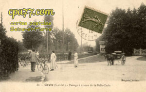 Gretz Armainvilliers (Seine-et-Marne) - Passage à niveau de la Belle-Croix