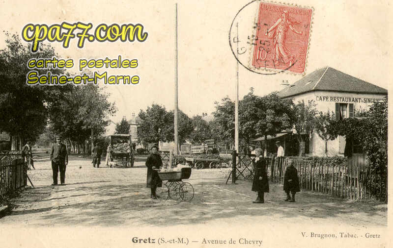 Gretz Armainvilliers (Seine-et-Marne) - Avenue de Chevry