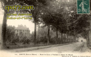 Gretz Armainvilliers (Seine-et-Marne) - Route de Gretz à Tournan et Château du Mesnil