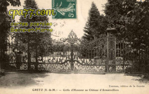 Gretz Armainvilliers (Seine-et-Marne) - Grille d&rsquo;honneur au Château d&rsquo;Armainvilliers