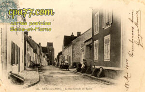 Grez Sur Loing (Seine-et-Marne) - La Rue-Grande et l&rsquo;Eglise