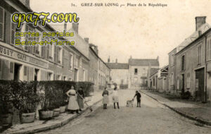 Grez Sur Loing (Seine-et-Marne) - Place de la République