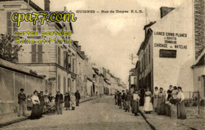 Guignes Rabutin (Seine-et-Marne) - Rue de Troyes
