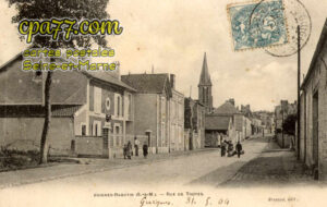 Guignes Rabutin (Seine-et-Marne) - Rue de Troyes