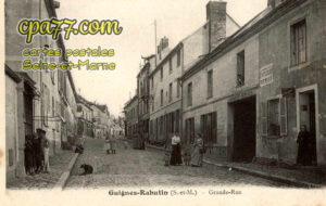 Guignes Rabutin (Seine-et-Marne) - Grande-Rue