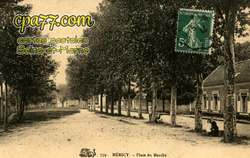 Héricy (Seine-et-Marne) - Place du Marché
