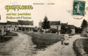 Hondevilliers (Seine-et-Marne) - La Place