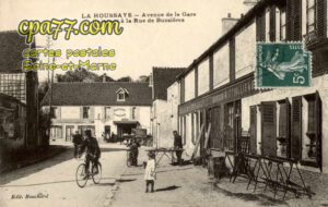 La Houssaye En Brie (Seine-et-Marne) - Avenue de la Gare finissant à la Rue de Bussières