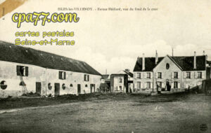 Isles Lès Villenoy (Seine-et-Marne) - Ferme Hédiard, vue du fond de la cour