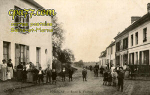 Jossigny (Seine-et-Marne) - Route de Tournan