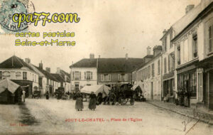 Jouy Le Châtel (Seine-et-Marne) - Place de l&rsquo;Eglise