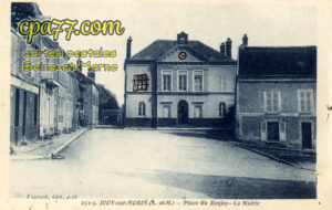 Jouy Sur Morin (Seine-et-Marne) - Place du Bouloy – La Mairie