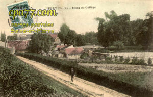 Juilly (Seine-et-Marne) - Etang du Collège