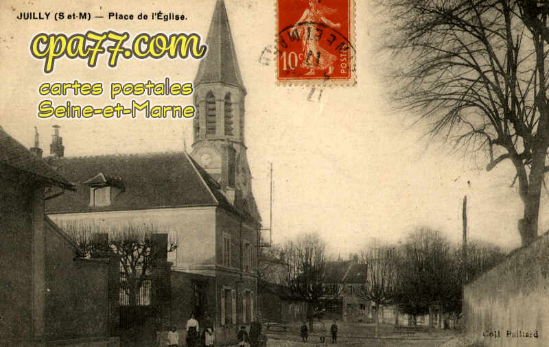 Juilly (Seine-et-Marne) - Place de l&rsquo;Eglise