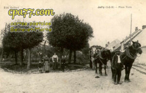 Juilly (Seine-et-Marne) - Place Verte