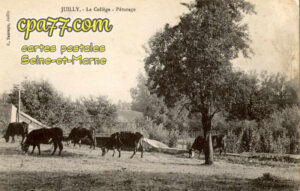 Juilly (Seine-et-Marne) - Le Collège – Pâturage