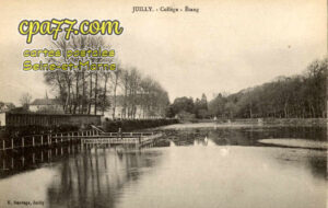 Juilly (Seine-et-Marne) - Collège – Etang