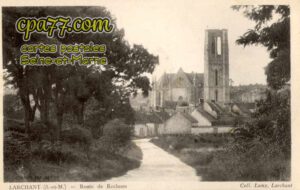 Larchant (Seine-et-Marne) - Route de Recloses