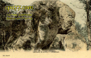 Larchant (Seine-et-Marne) - L&rsquo;Eléphant