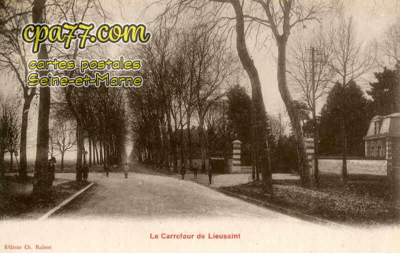 Lieusaint (Seine-et-Marne) - Le Carrefour de Lieusaint