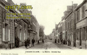 Lieusaint (Seine-et-Marne) - La Mairie – Grande Rue