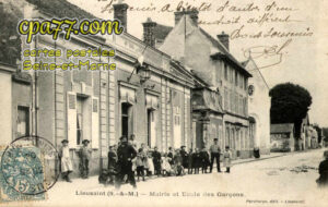Lieusaint (Seine-et-Marne) - Mairie et Ecole des Garçons