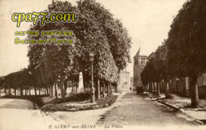 Livry Sur Seine (Seine-et-Marne) - La Place