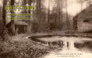Lorrez Le Bocage Préaux (Seine-et-Marne) - La Fontaine Carrée