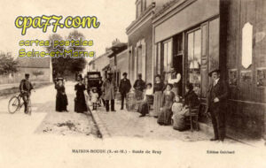 Maison Rouge En Brie (Seine-et-Marne) - Route de Bray