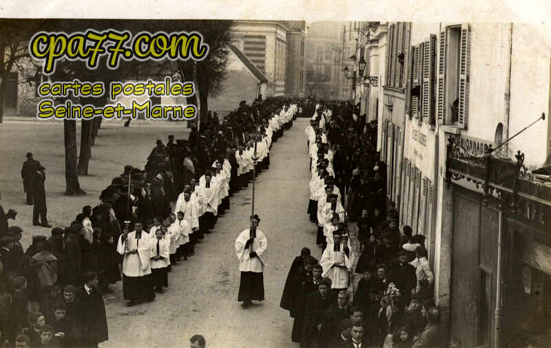 Meaux (Seine-et-Marne) - Funérailles de Mgr de Briey, Evêque de Meaux