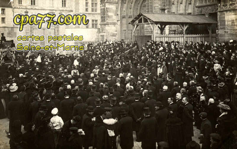 Meaux (Seine-et-Marne) - Funérailles de Mgr de Briey, Evêque de Meaux