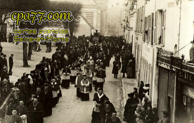 Meaux (Seine-et-Marne) - Funérailles de Mgr de Briey, Evêque de Meaux