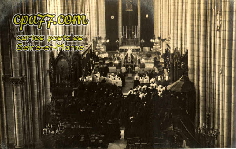 Meaux (Seine-et-Marne) - Funérailles de Mgr de Briey, Evêque de Meaux