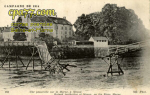 Meaux (Seine-et-Marne) - Une passerelle sur la Marne