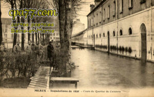 Meaux (Seine-et-Marne) - Inondations de 1920 – Cours du Quartier de cavalerie