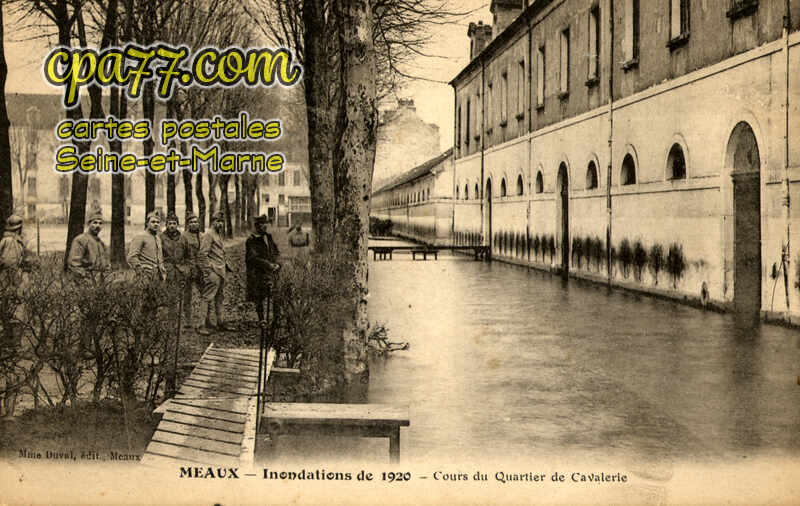 Meaux (Seine-et-Marne) - Inondations de 1920 – Cours du Quartier de cavalerie