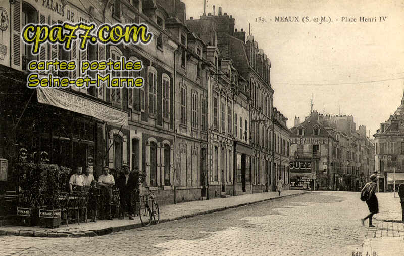 Meaux (Seine-et-Marne) - Place Henri IV