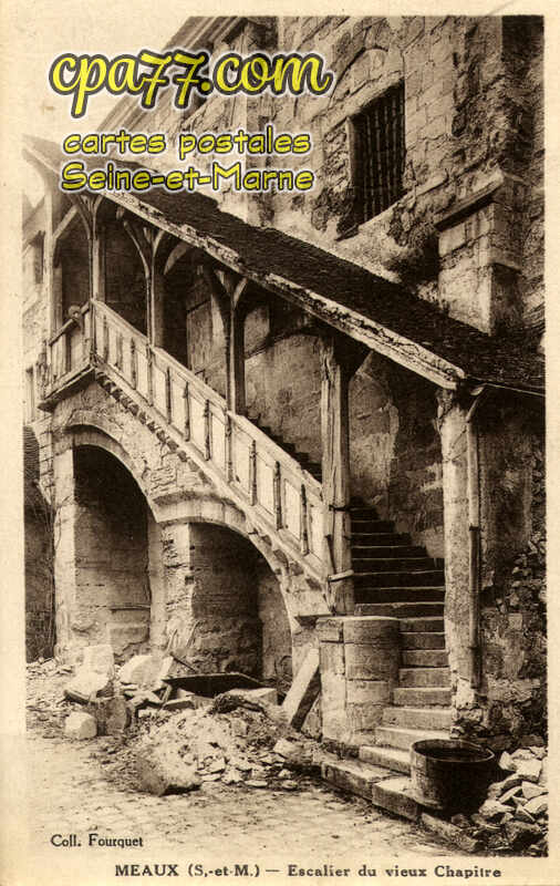 Meaux (Seine-et-Marne) - Escalier du Vieux Chapitre