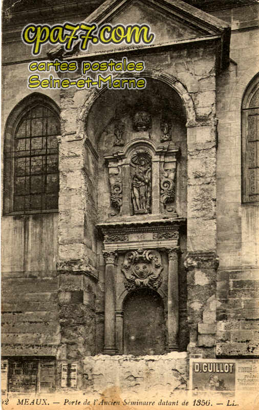 Meaux (Seine-et-Marne) - Porte de l&rsquo;Ancien Séminaire datant de 1356