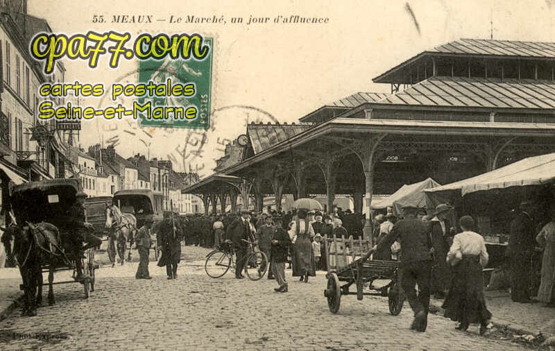 Meaux (Seine-et-Marne) - Le Marché, un jour d&rsquo;affluence
